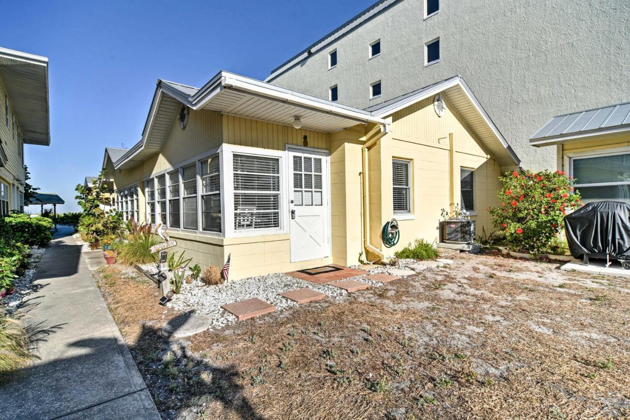 Holiday home Indian Shores With - Steps To Beach!